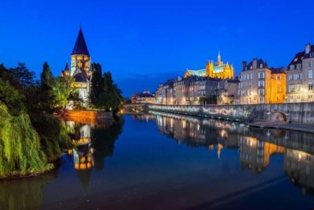 F2 65M2 Parking Prive Avec Une Belle Vue Metz Exterior photo